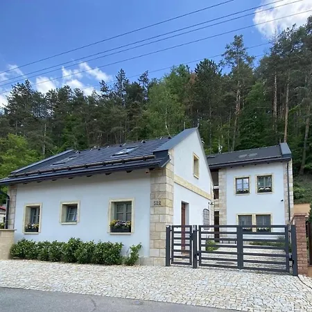 Stodola * Bela pod Bezdezem