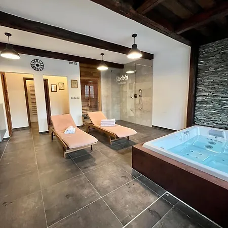 Hotel apartamentowy Stodola